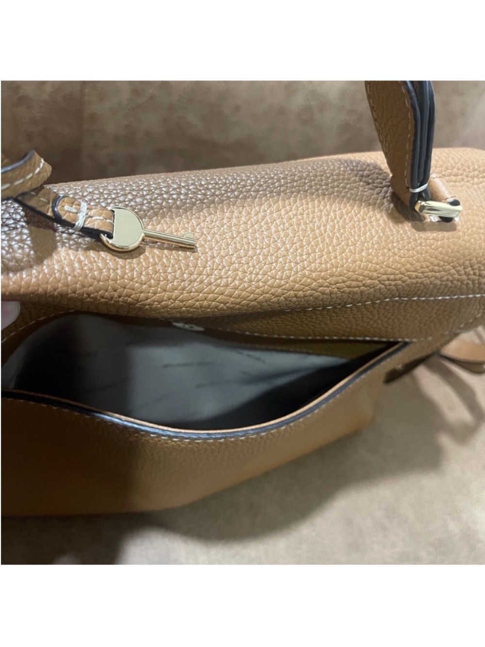 🧸Michael Kors Pebbled Leather Satchel - Picture 6 of 9